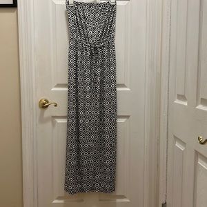 Old navy geometric pattern maxi dress